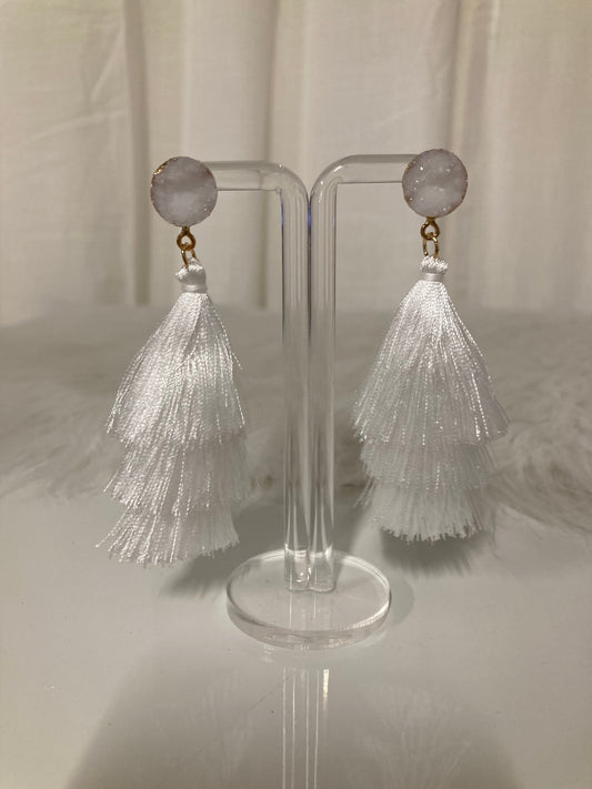 Snow Crystal Tassel Oorbellen – Witte Luxe Statement Oorbellen