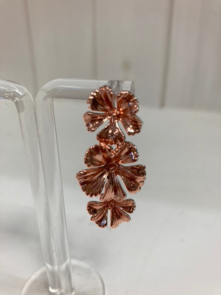 Oorhanger 3 bloemen rose goud