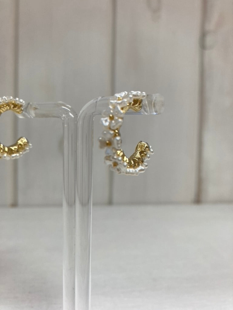 Daisy Pearl Hoop Oorbellen