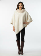 Poncho fluffy zacht wit