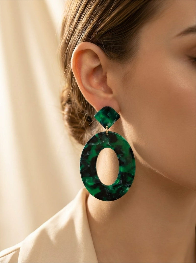 Emerald Tortoise Statement Oorbellen – Groen Gemarmerd Design