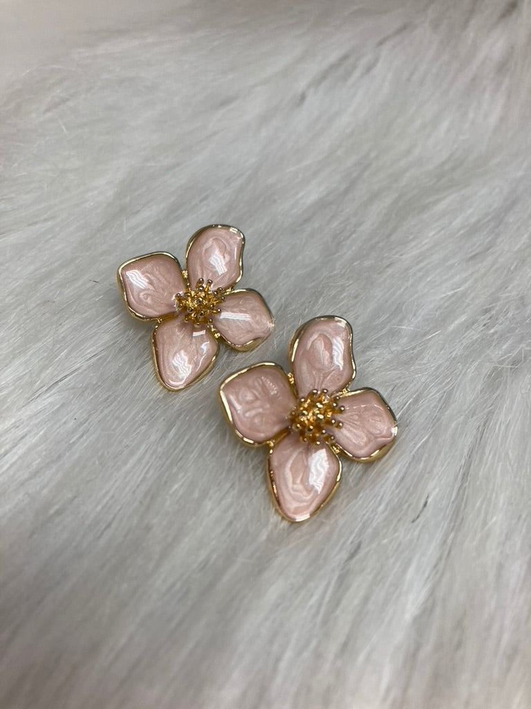 Oorstuds bloem lichtroze