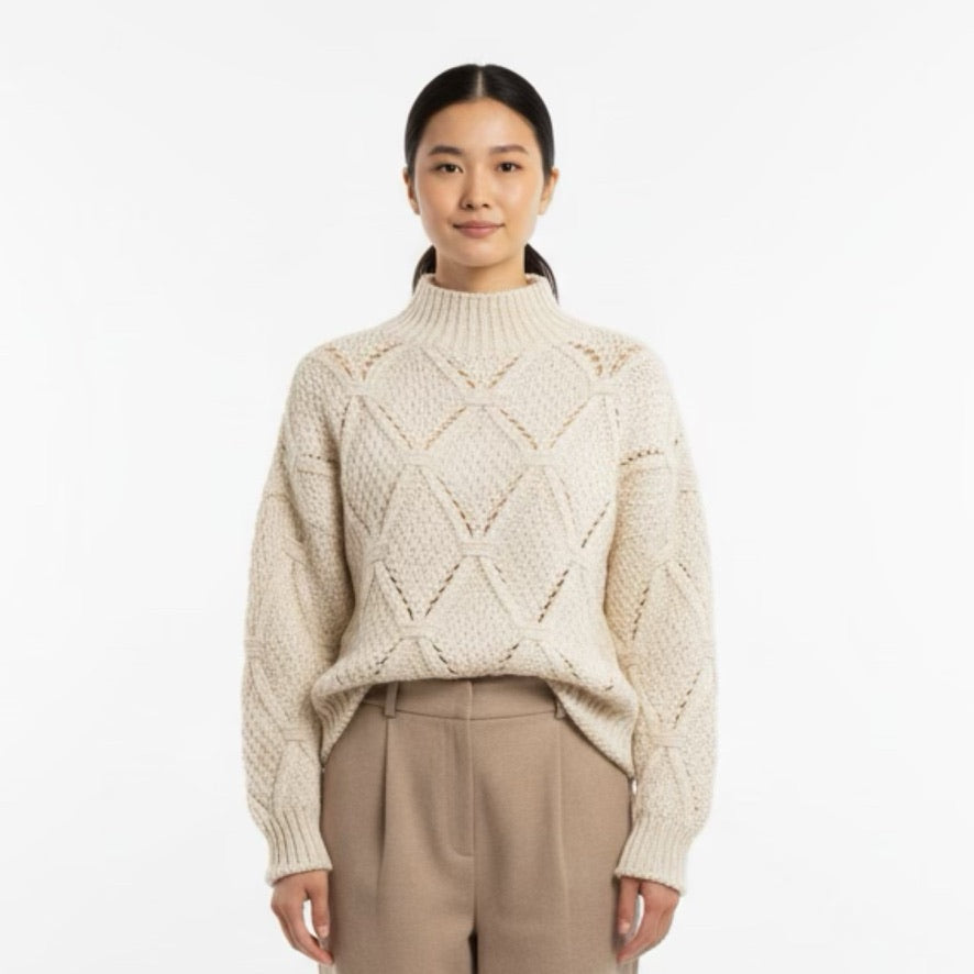 Plain oversized sweater in alpaca and wool ecru