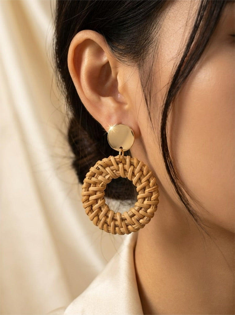 Ibiza Circle Rattan Oorbellen – Boho Chic Statement
