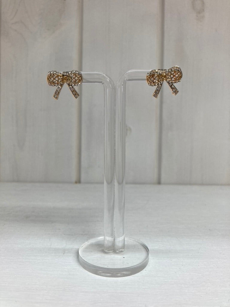 Boucles d'oreilles clous en cristal rosé – Nœud doré avec zircone cubique