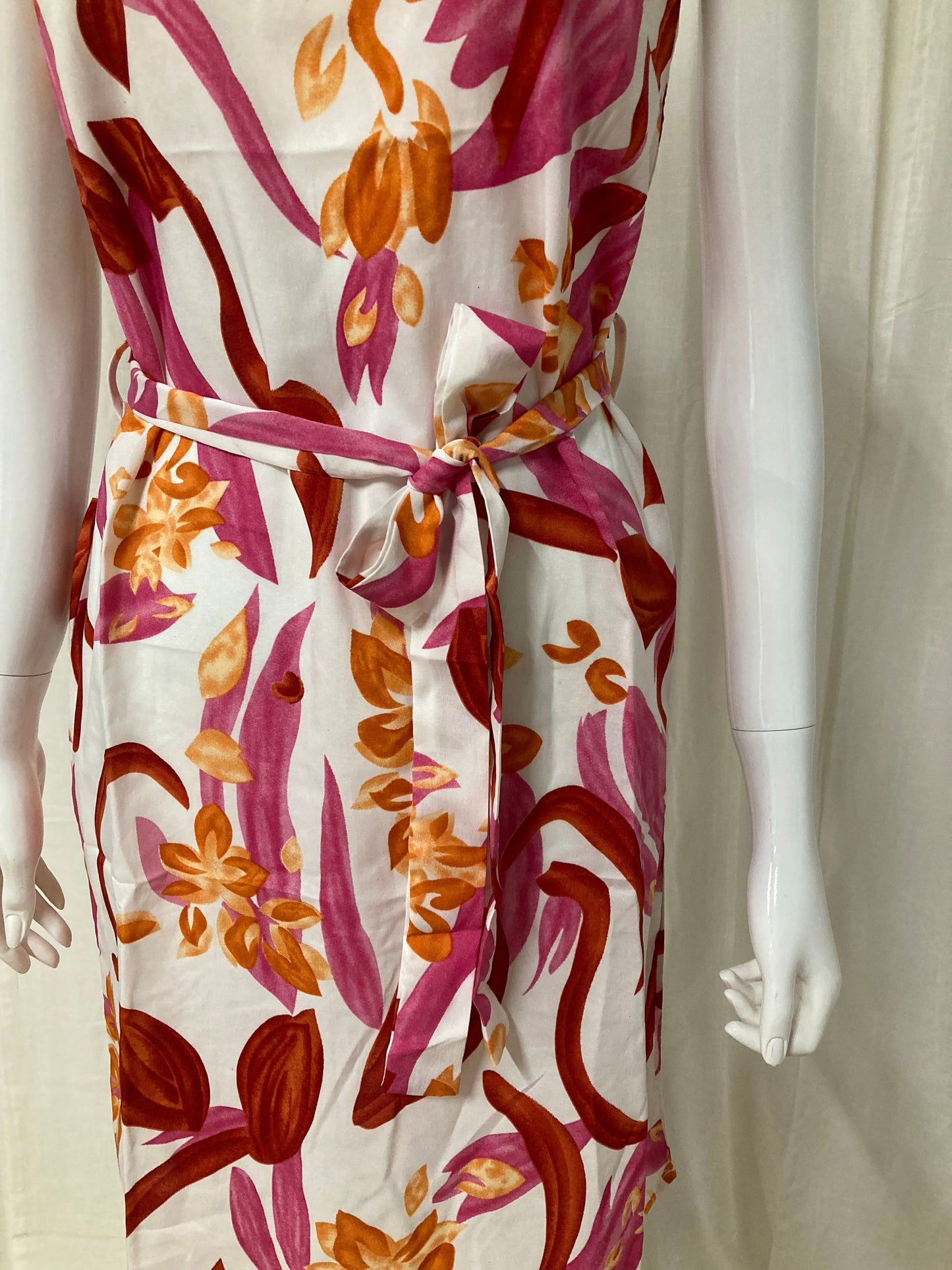 Lina Bloom Jurk – Elegante Bloemenprint Jurk met Taillelint