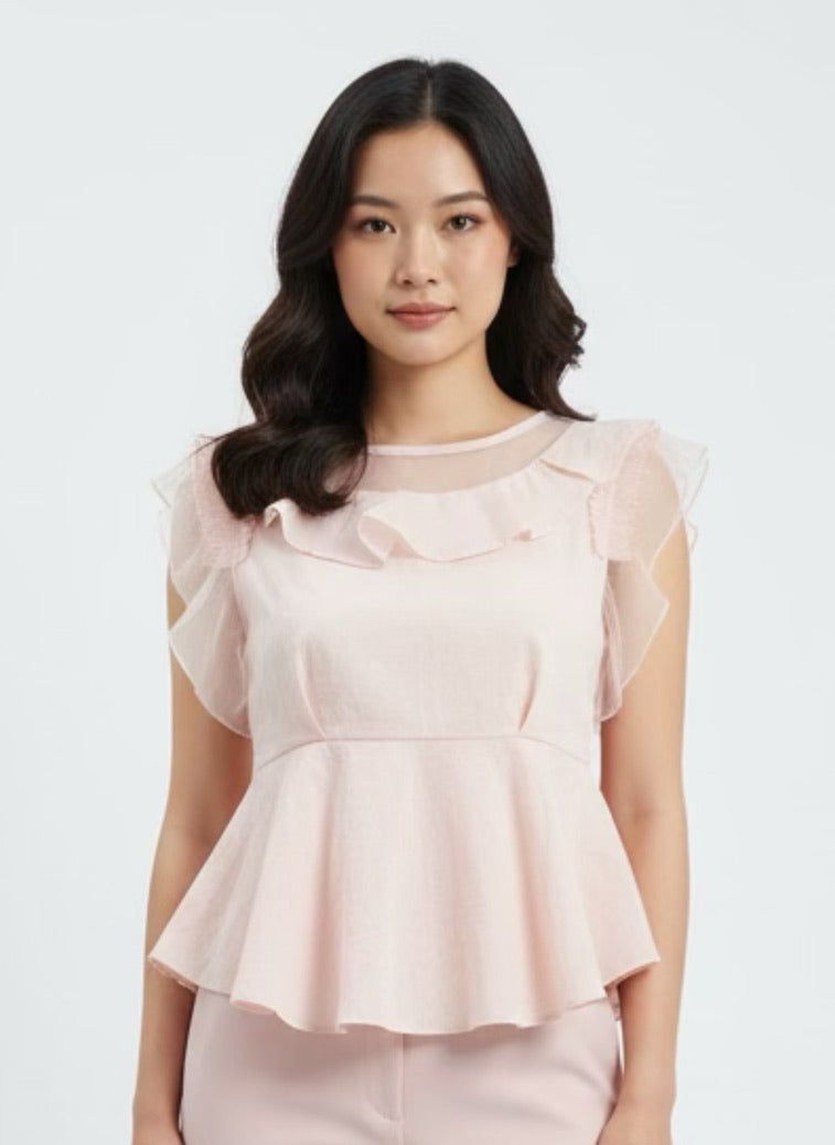 Pink blouse with flounce and tulle
