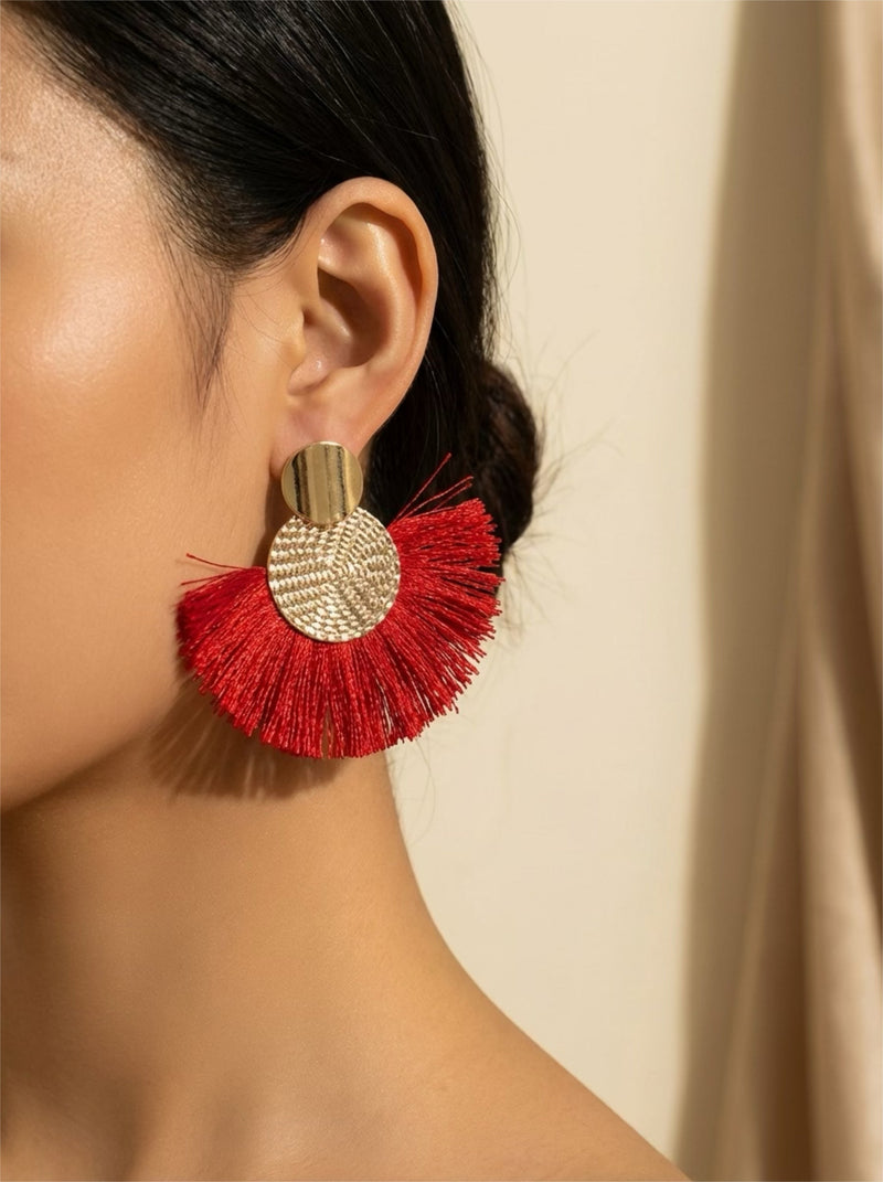 Ruby Breeze Tassel Oorbellen – Rood & Goud