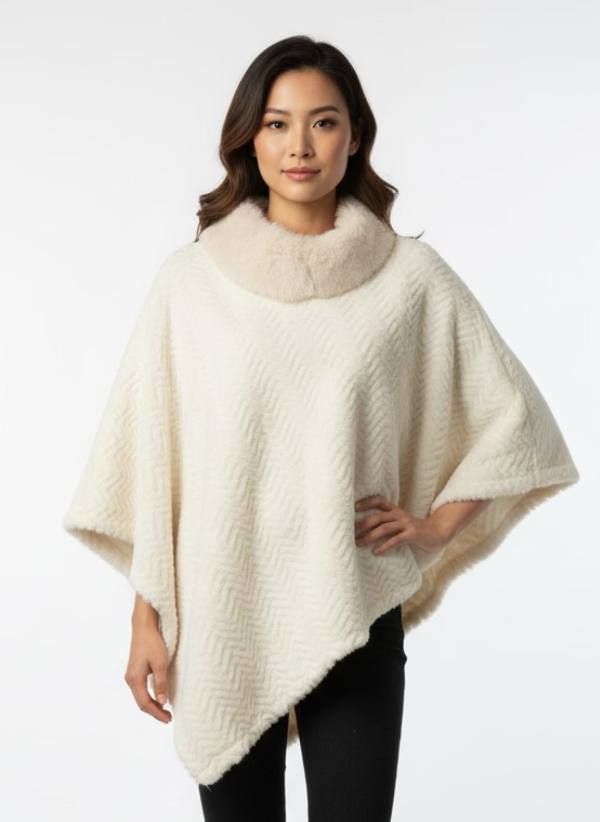 Poncho fluffy zacht wit