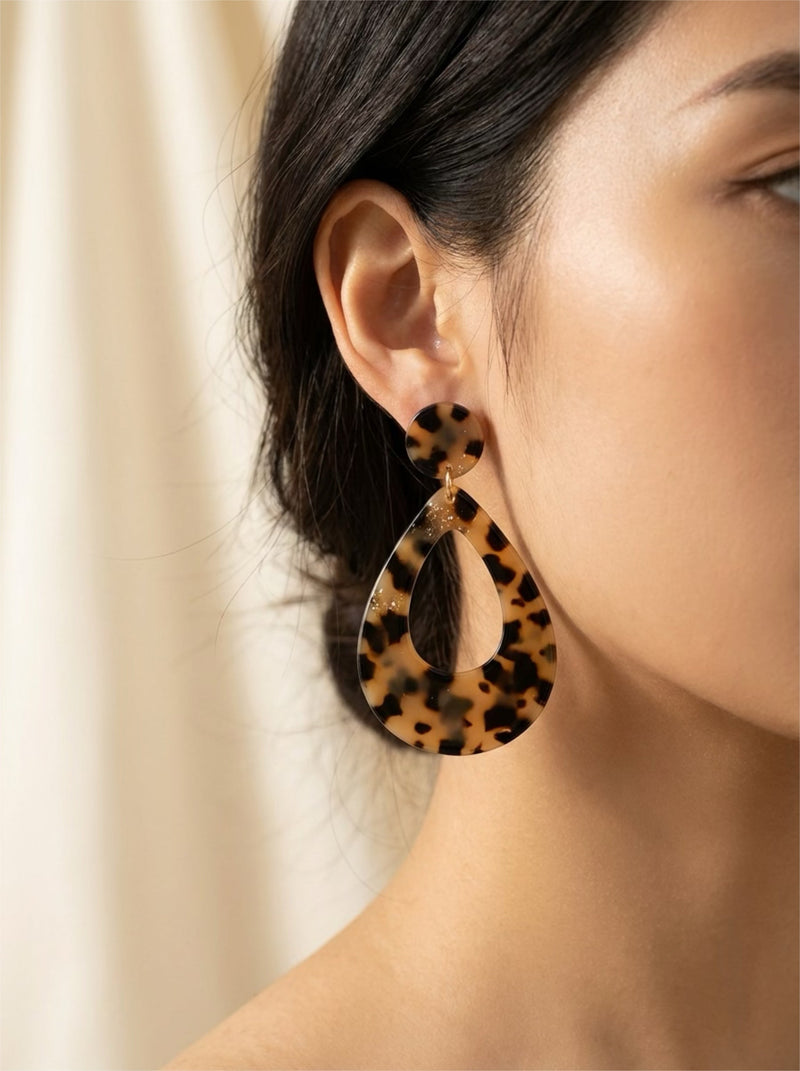 Boucles d'oreilles pendantes Monaco Tortoise – Design luxueux et audacieux