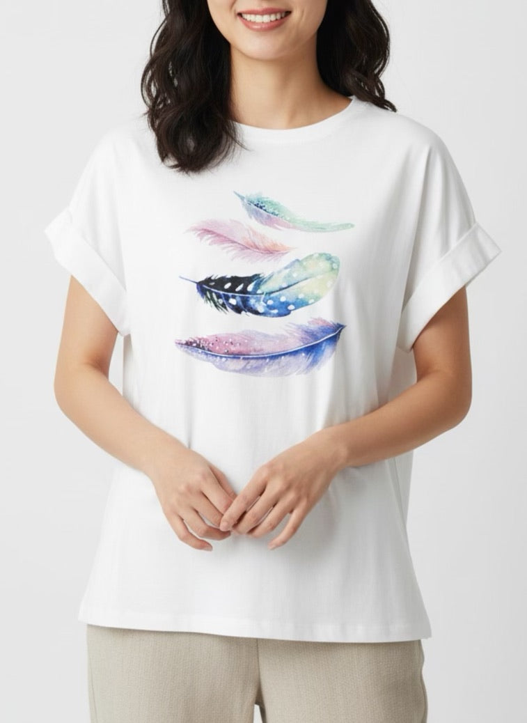 T-shirt with pattern feathers
