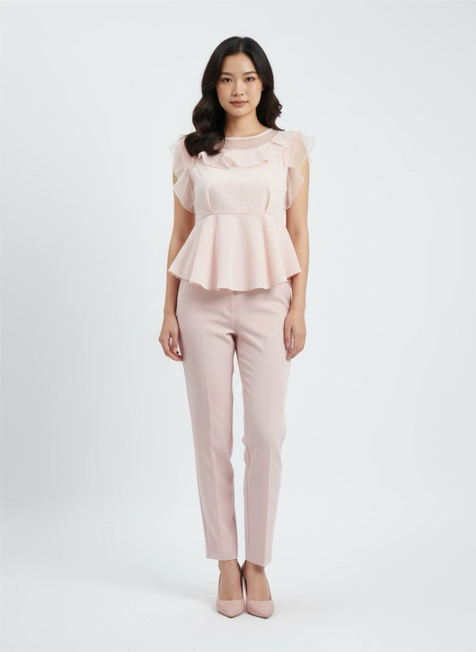 Pink blouse with flounce and tulle