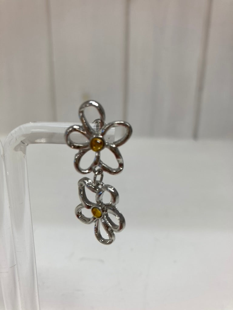 Oorbellen silhouette bloem met steentjes zilver