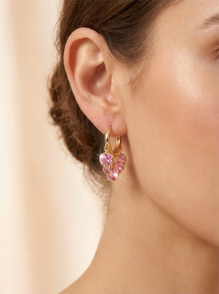 Oorring elegant met roze steentjes