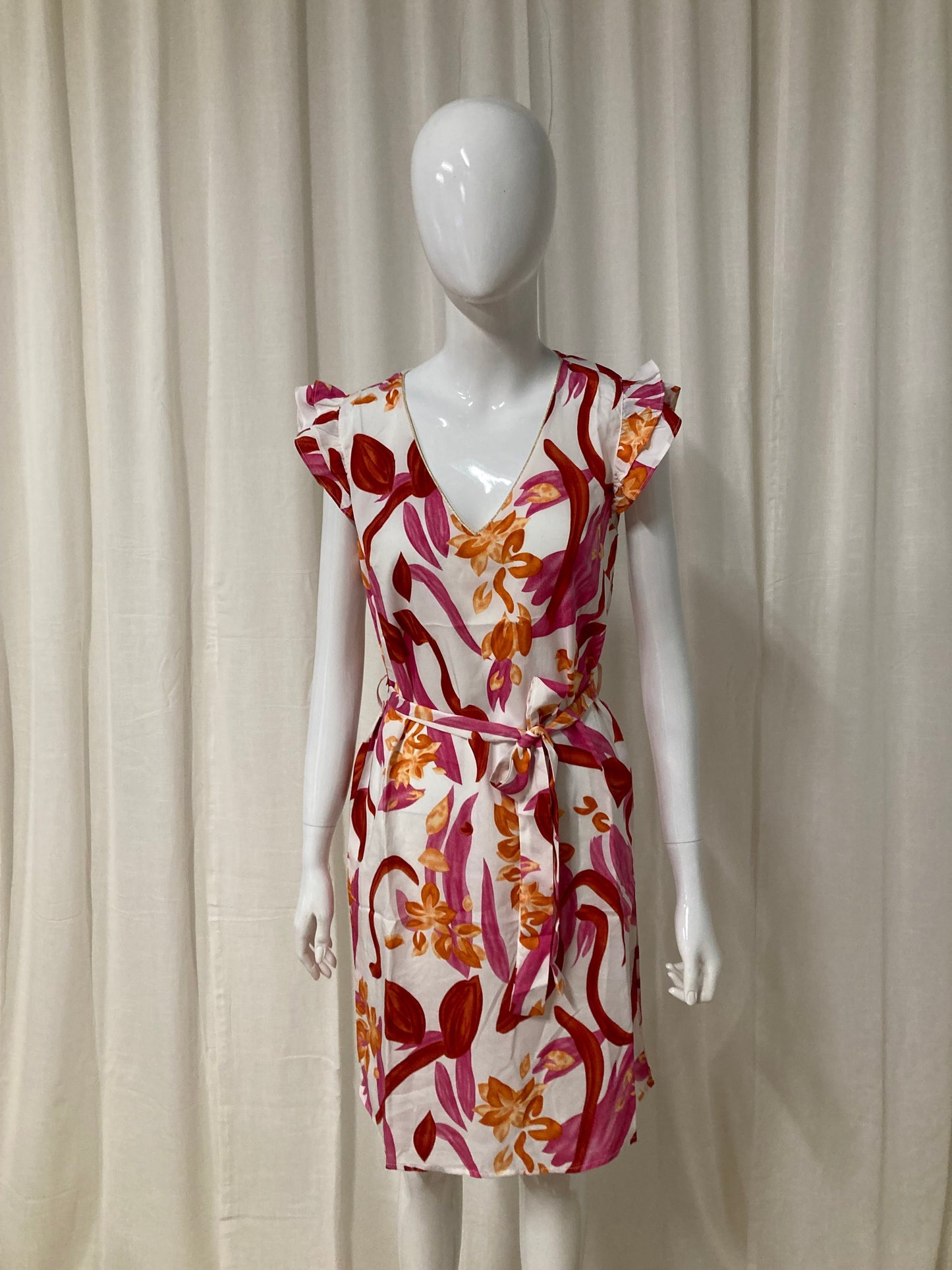Lina Bloom Jurk – Elegante Bloemenprint Jurk met Taillelint