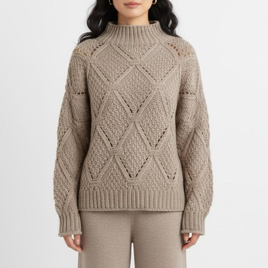 Plain oversized sweater in alpaca and wool beige
