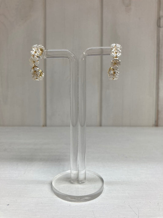 Boucles d'oreilles créoles perles marguerite