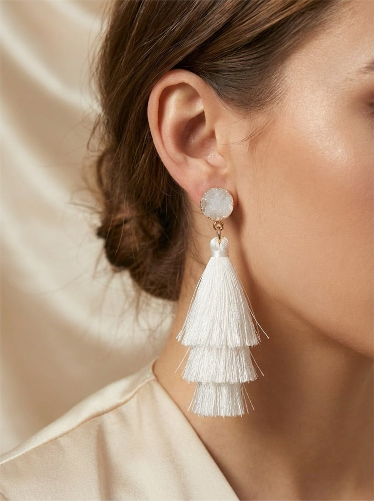 Snow Crystal Tassel Oorbellen – Witte Luxe Statement Oorbellen