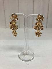 Golden Blossom Statement Oorbellen