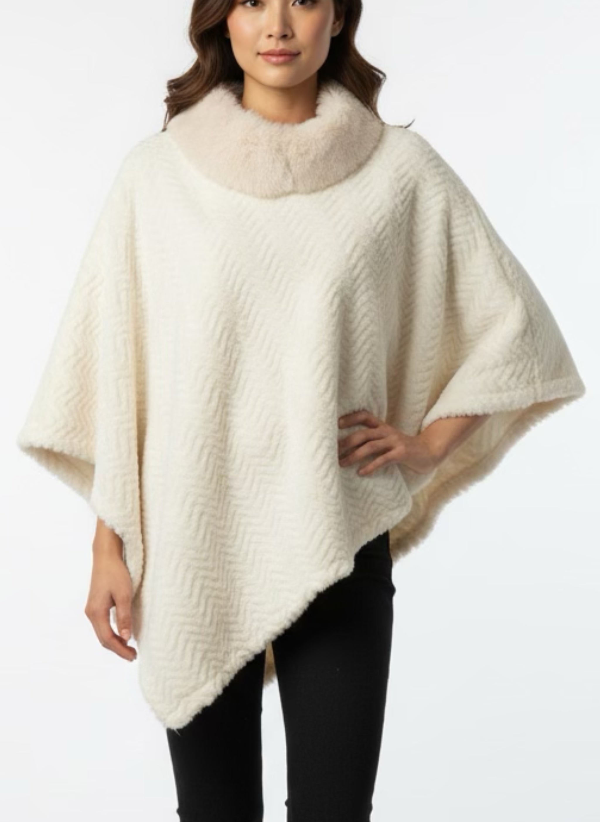 Poncho fluffy zacht wit