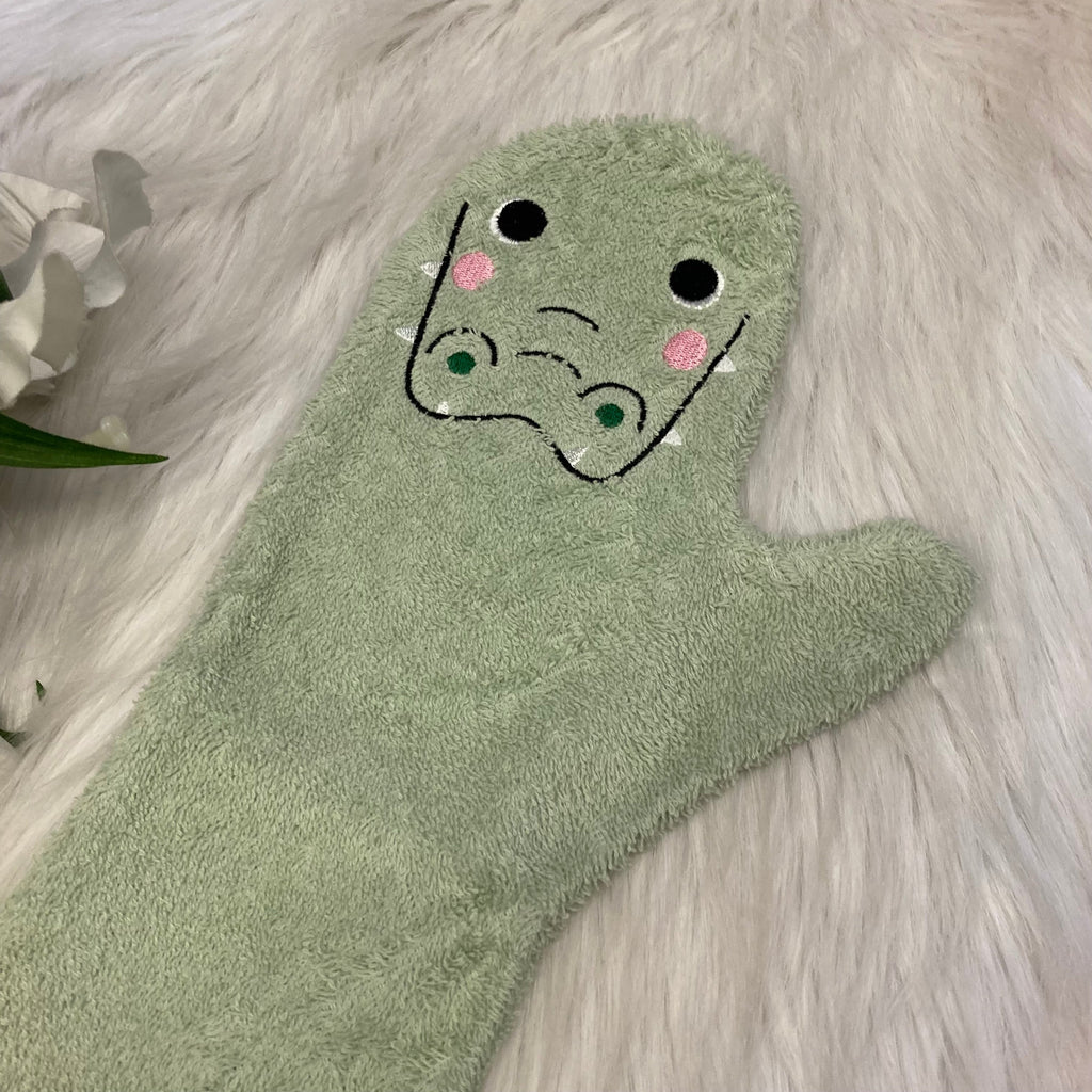 Baby showe glove crocodile