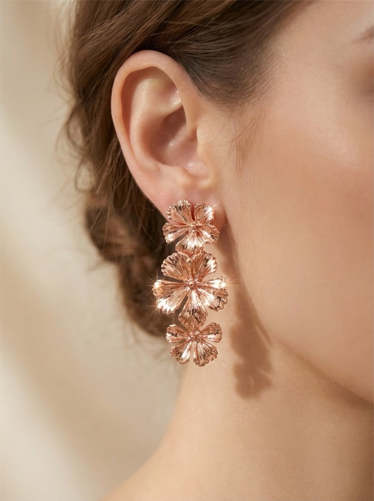 Oorhanger 3 bloemen rose goud