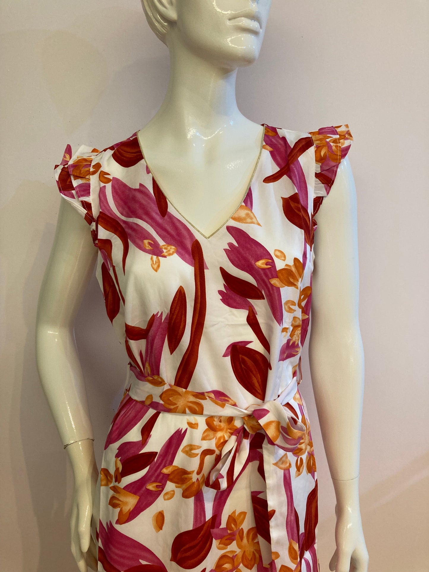 Lina Bloom Jurk – Elegante Bloemenprint Jurk met Taillelint