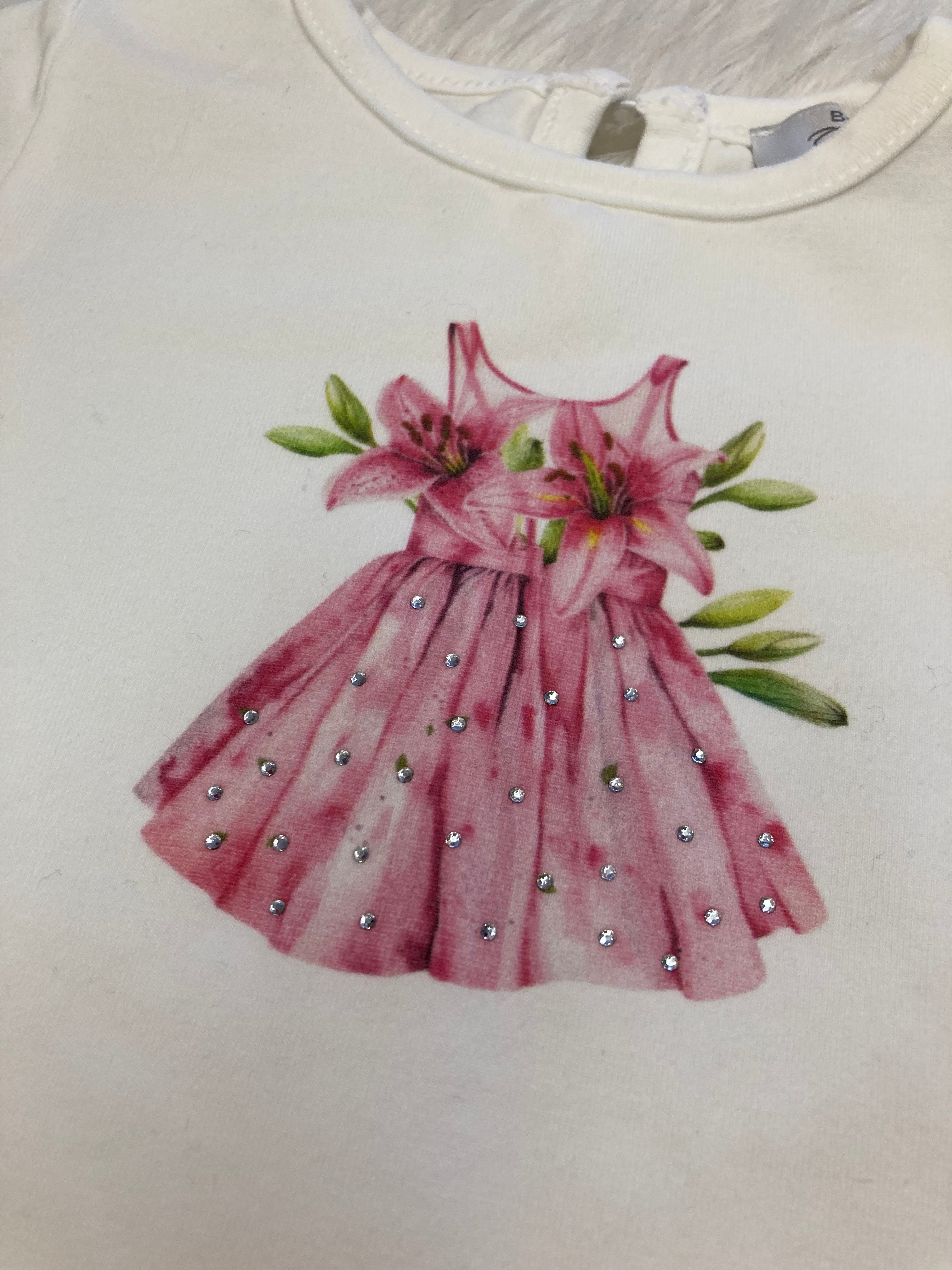 T-shirt met roze jurkje