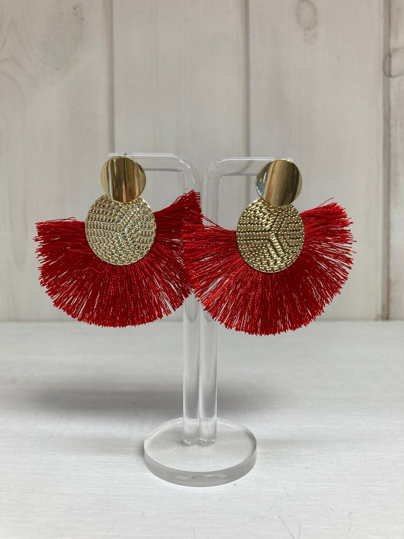 Ruby Breeze Tassel Oorbellen – Rood & Goud