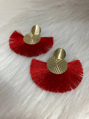 Ruby Breeze Tassel Oorbellen – Rood & Goud