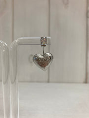 Silver Heart Glow Oorbellen – Luxe Hartjes met Kristal