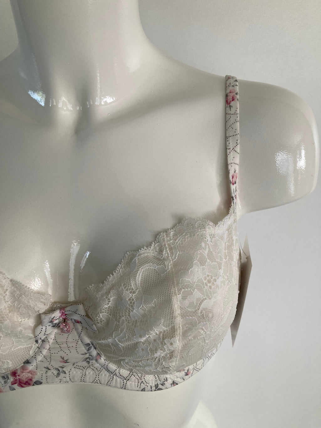 Flower underwire bra