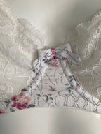 Flower underwire bra