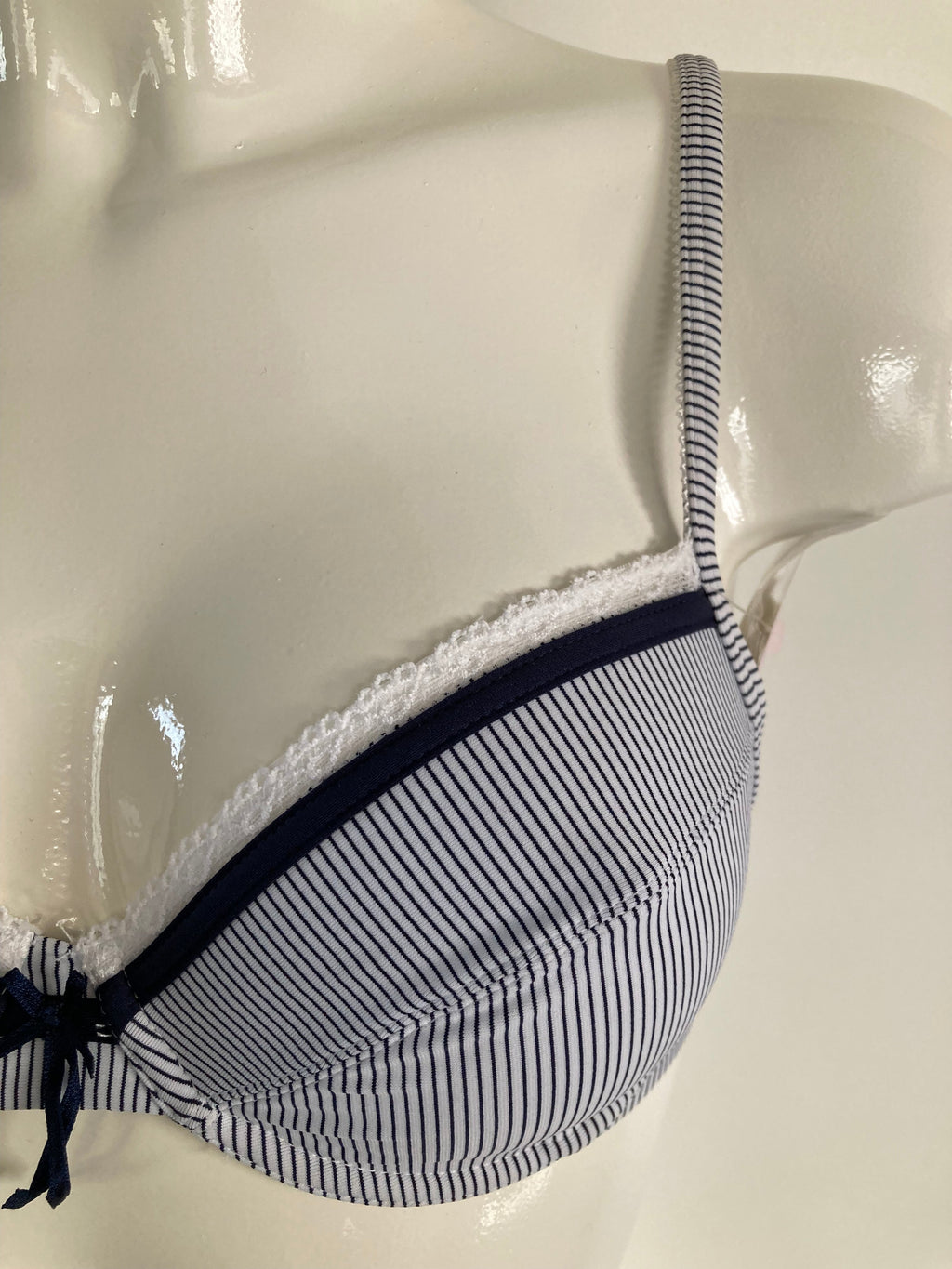 Daisy Underwire
