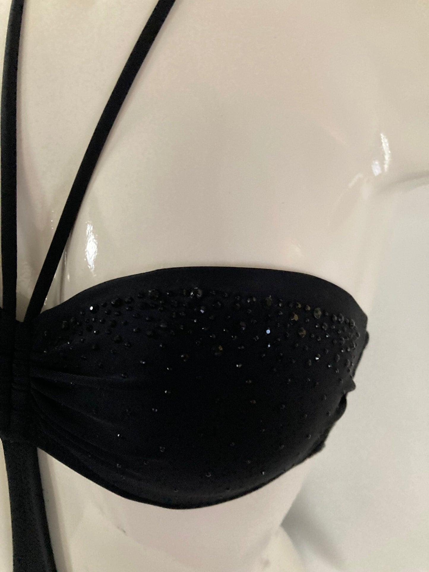 Inoo Zwarte Monokini met Strass en Cut-Out Dames Badpak