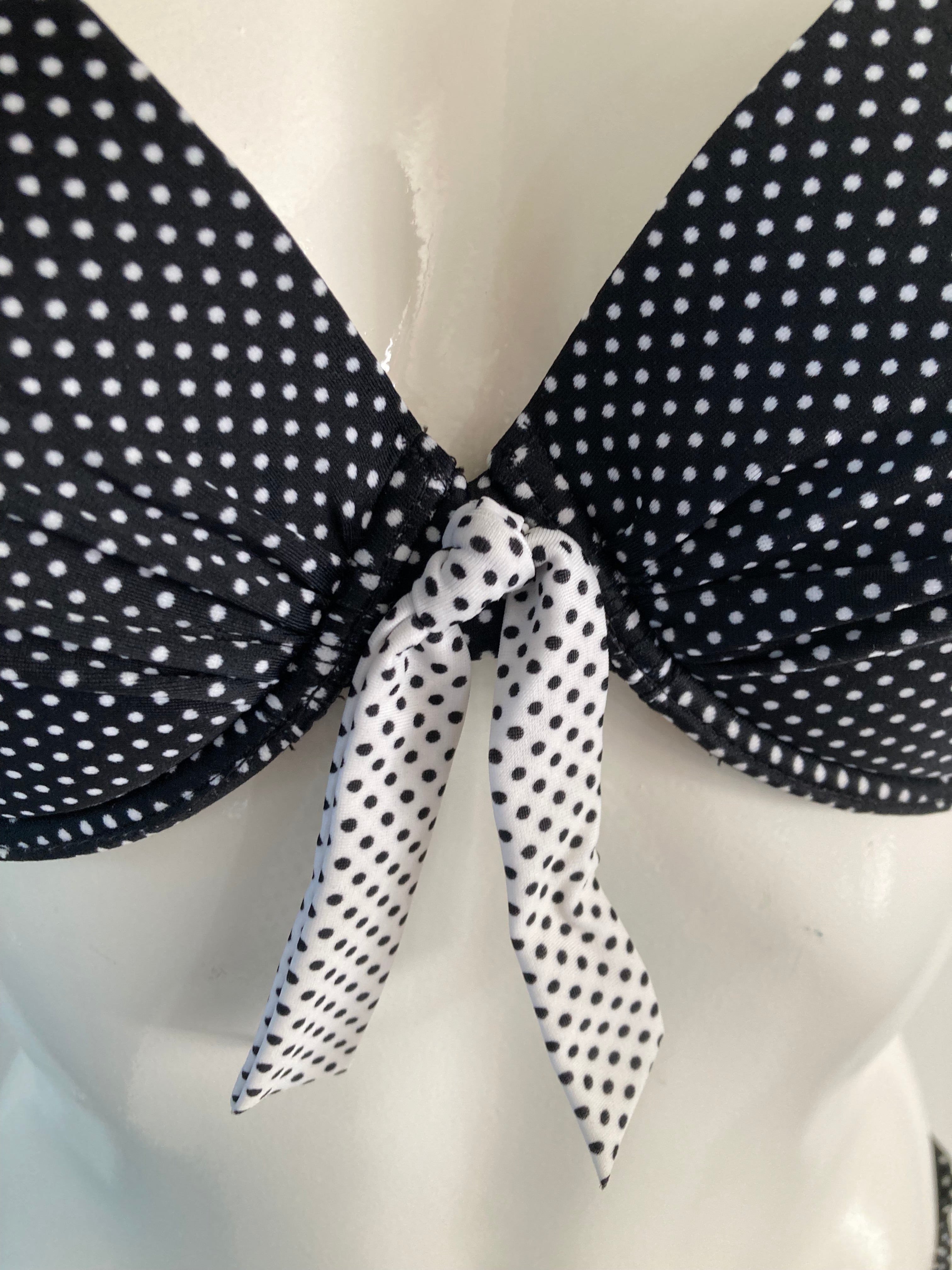 Bikini dee why beach