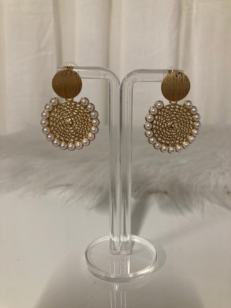 Boucles d'oreilles pendantes Pearl Royale – Or avec Perles