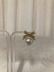 Boucles d'oreilles élégantes nœud de perle – Nœud doré avec perle