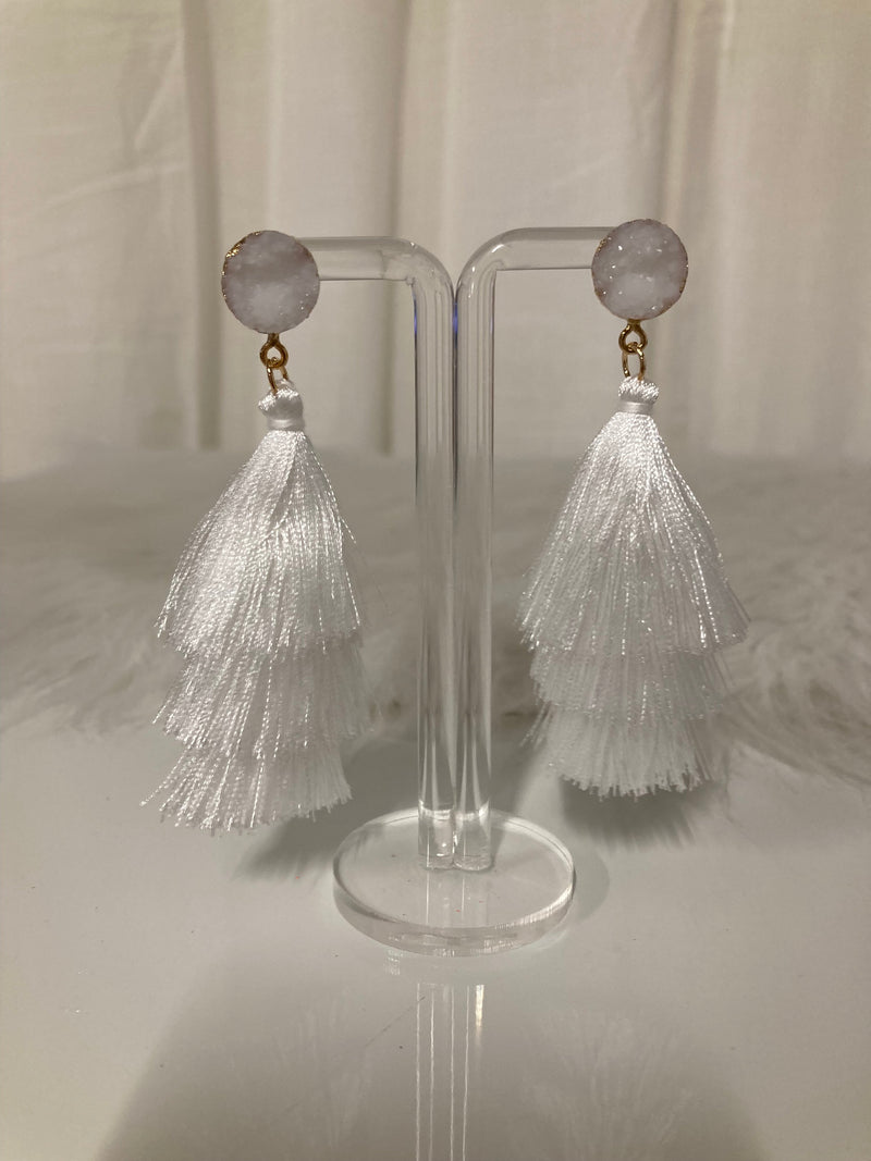 Snow Crystal Tassel Oorbellen – Witte Luxe Statement Oorbellen