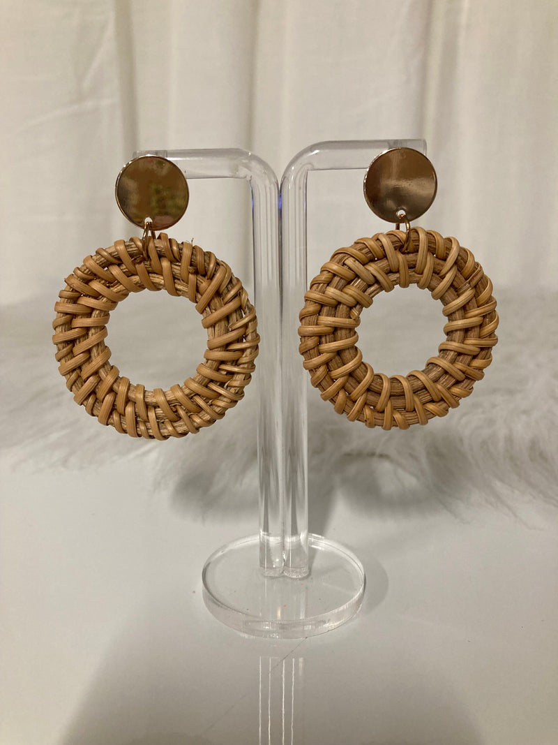 Ibiza Circle Rattan Oorbellen – Boho Chic Statement
