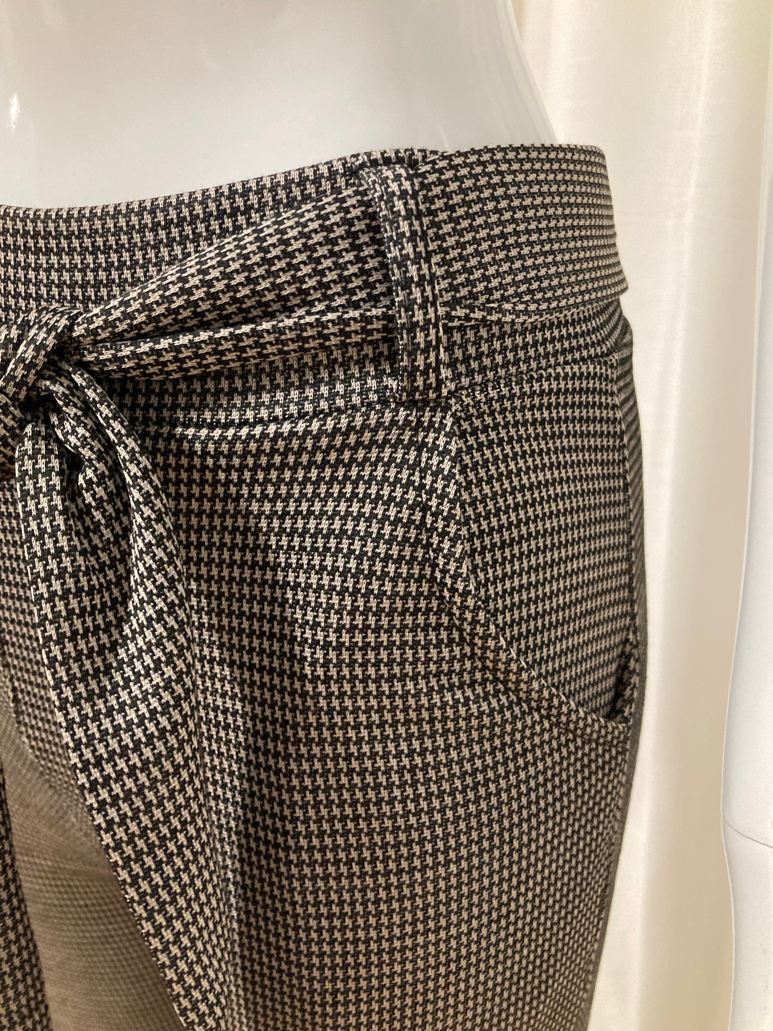 Slim-fit trousers in taupe gingham pattern, fleece inside with pockets and belt