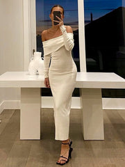 Robe pull épaules dénudées crème